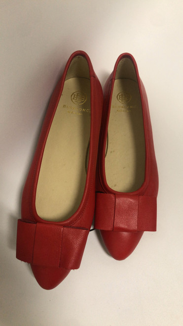 Vist Large View of Product Image Which is Used Blublonc Flats 5.5