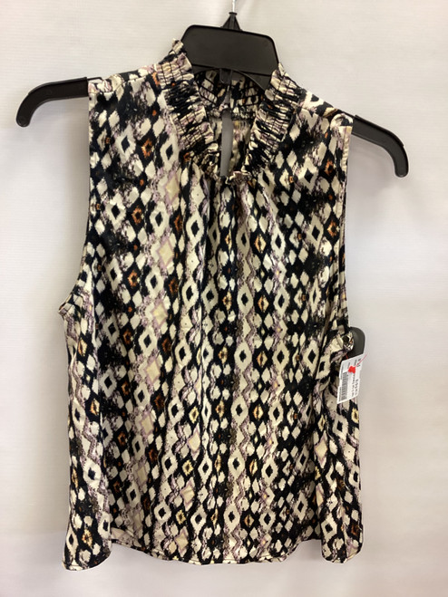 Vist Large View of Product Image Which is Used Unbranded Sleeveless Top M-8/10