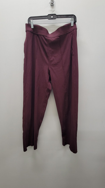 Vist Large View of Product Image Which is Used Purple Lululemon Athletica Active Pant 12-31