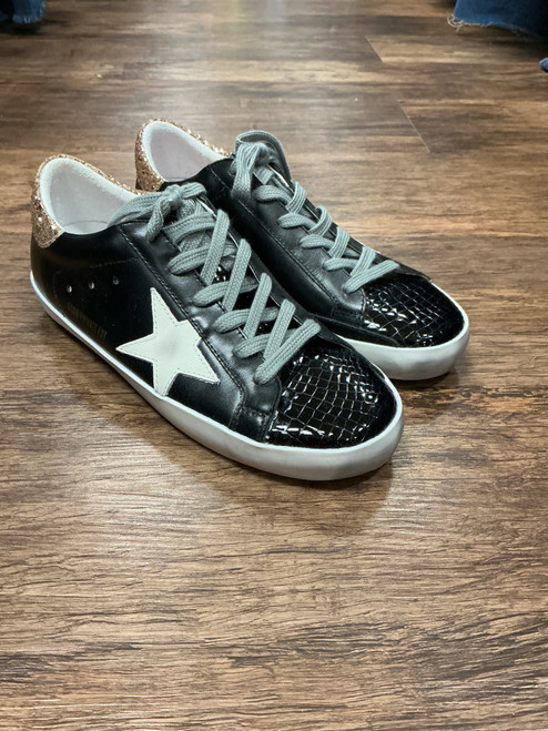 Vist Large View of Product Image Which is Used Unbranded Casual Shoes 8