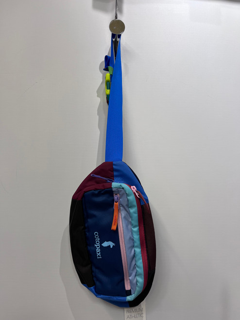 Vist Large View of Product Image Which is Used Cotopaxi Small Handbag