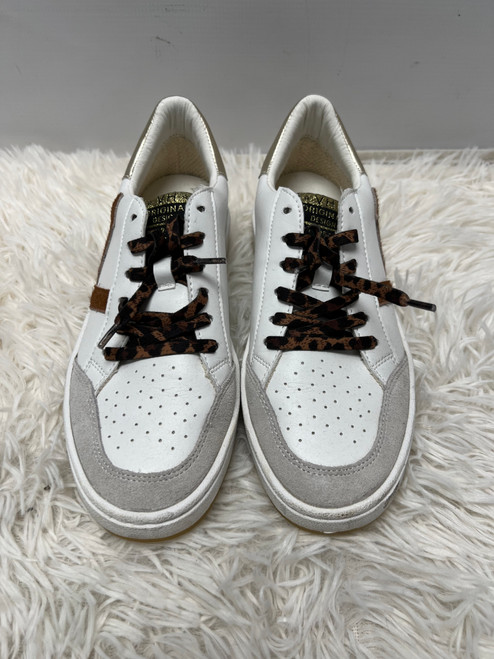 Vist Large View of Product Image Which is Used Vintage Havana Casual Shoes 7.5