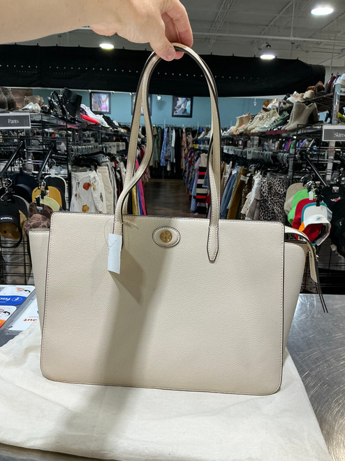 Vist Large View of Product Image Which is Used Tory Burch Xlarge Leather Handbag