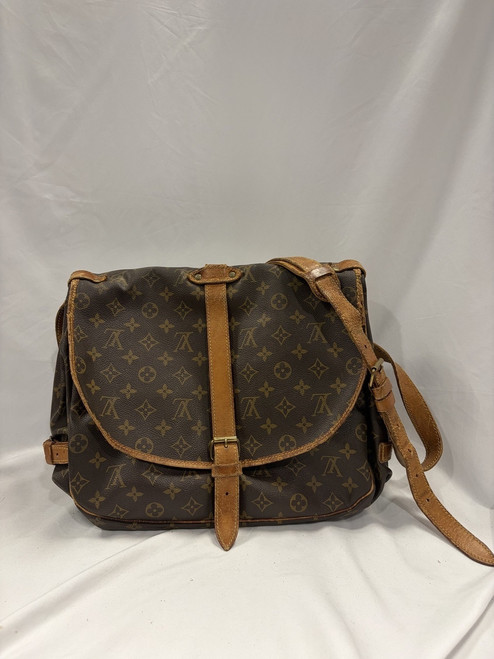 Vist Large View of Product Image Which is Used Louis Vuitton Large Leather Handbag