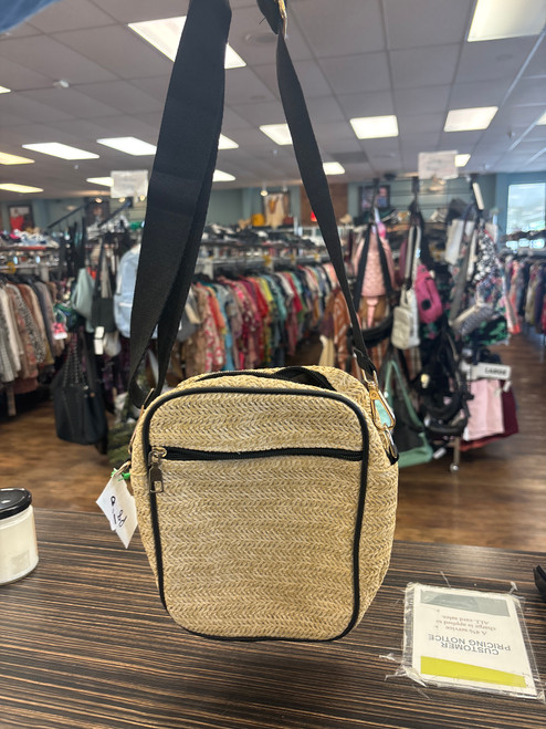 Vist Large View of Product Image Which is Used Unbranded Small Handbag