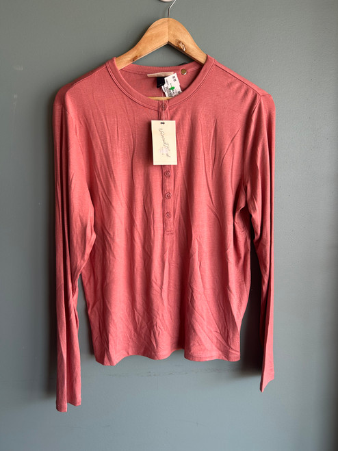 Vist Large View of Product Image Which is Used Universal Threads Long Sleeve T-Shirt XXL-20