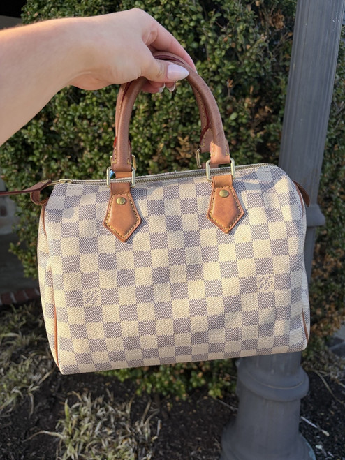 Vist Large View of Product Image Which is Used Louis Vuitton speedy asis Small Leather Handbag