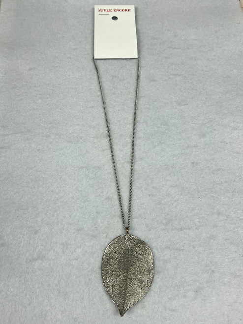 Vist Large View of Product Image Which is Used Unbranded Necklace