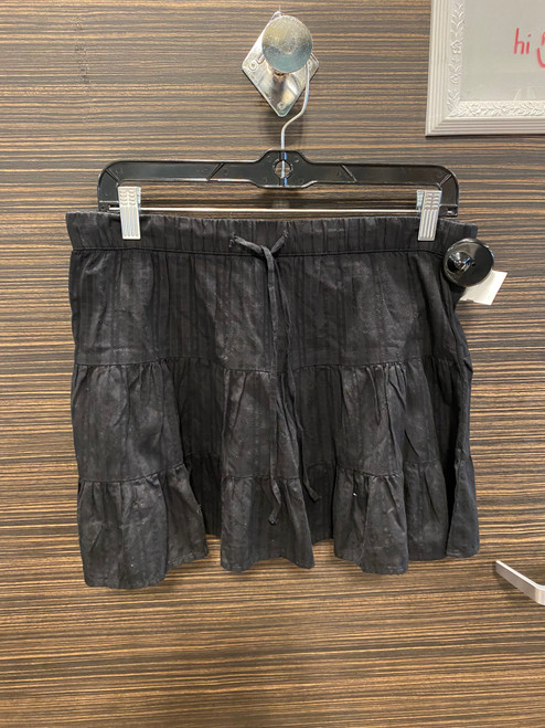 Vist Large View of Product Image Which is Used H & M Shorts 4-27