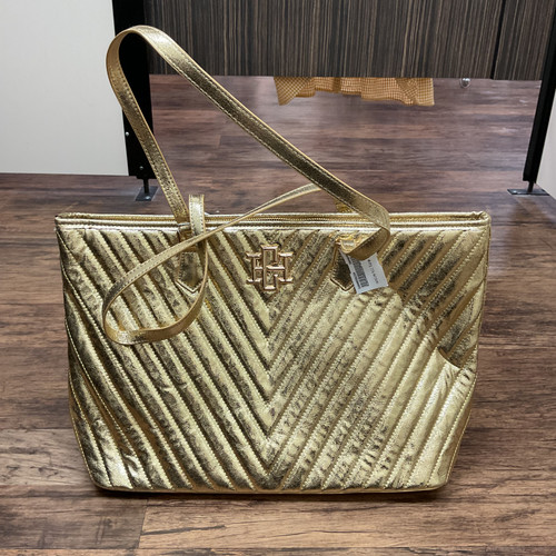 Vist Large View of Product Image Which is Used Caroline Hill Xlarge Leather Handbag