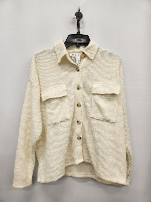 Vist Large View of Product Image Which is Used BKE Long Sleeve Top S-4/6