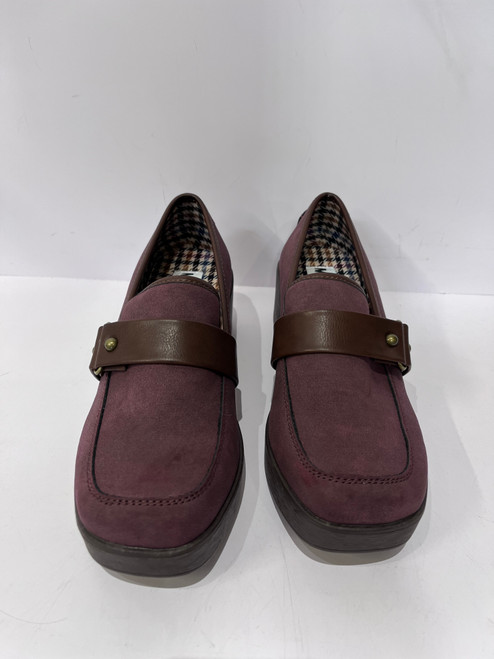 Vist Large View of Product Image Which is Used Muk Luks Clogs 7
