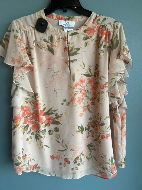 Vist Large View of Product Image Which is Used Magaschoni Sleeveless Top 1X-18