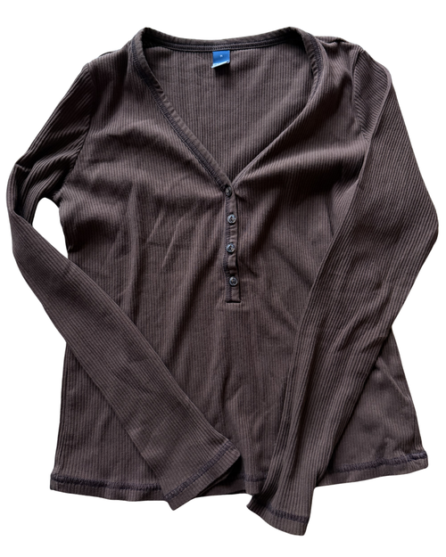 Vist Large View of Product Image Which is Gently used Old Navy long sleeve top M-8/10