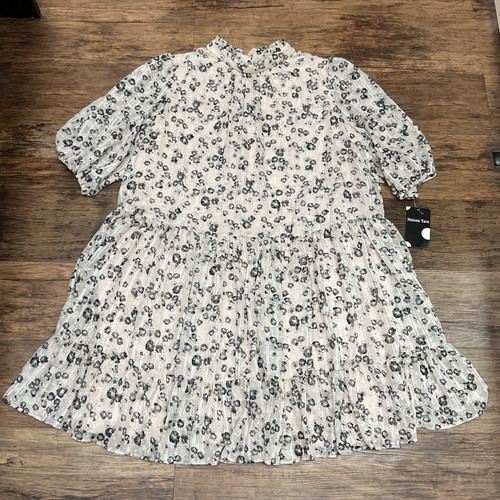 Vist Large View of Product Image Which is Used Maison Tara Short Dress B 1X-18
