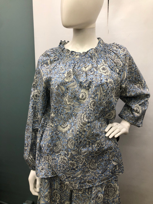 Vist Large View of Product Image Which is Used Talbots Long Sleeve Top M-8/10