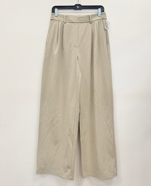 Vist Large View of Product Image Which is Used Lululemon Athletica Active Pant 8-29