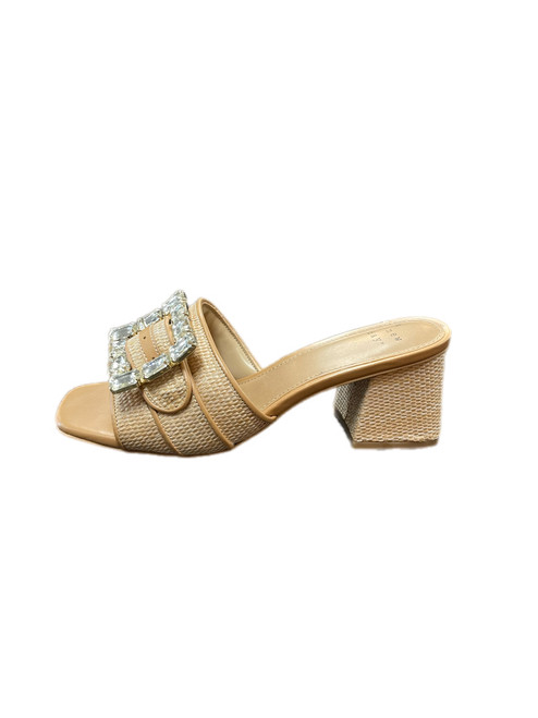 Vist Large View of Product Image Which is Used A New Day Low Heels 8