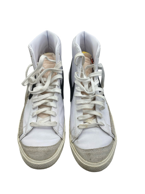 Vist Large View of Product Image Which is Used Nike Mens Athletic Shoes 10