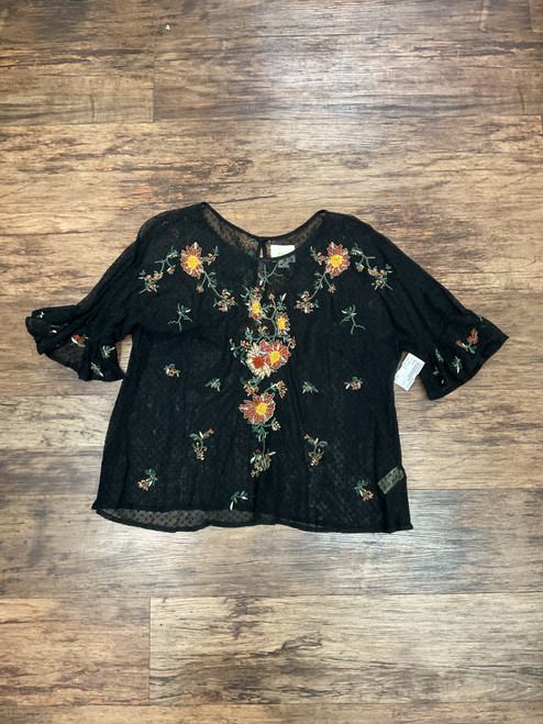 Vist Large View of Product Image Which is Used Maeve Short Sleeve Top L-12/14