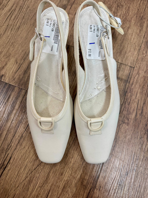 Vist Large View of Product Image Which is Used Lifestride Low Heels 8