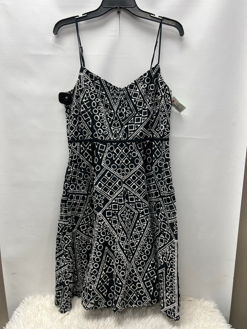 Vist Large View of Product Image Which is Used Banana Republic Short Dress F L-12/14