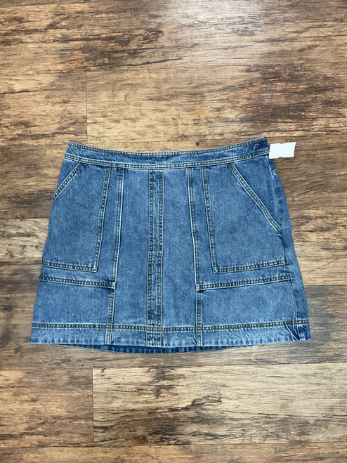 Vist Large View of Product Image Which is Used Cabi Short Skirt 14-32