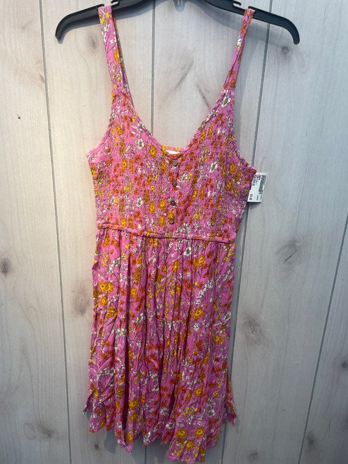 Vist Large View of Product Image Which is Used Japna Short Dress F M-8/10