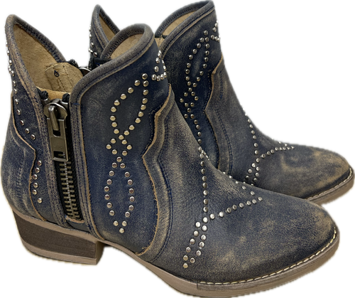 Vist Large View of Product Image Which is Circle G Ankle Boots 8