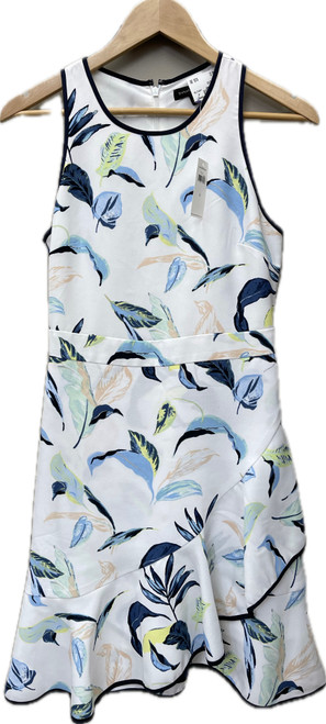 Vist Large View of Product Image Which is Used Banana Republic Short Dress B XS-0/2