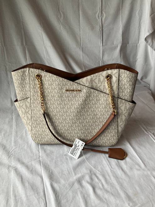 Vist Large View of Product Image Which is Used Michael Michael Kors Large Leather Handbag