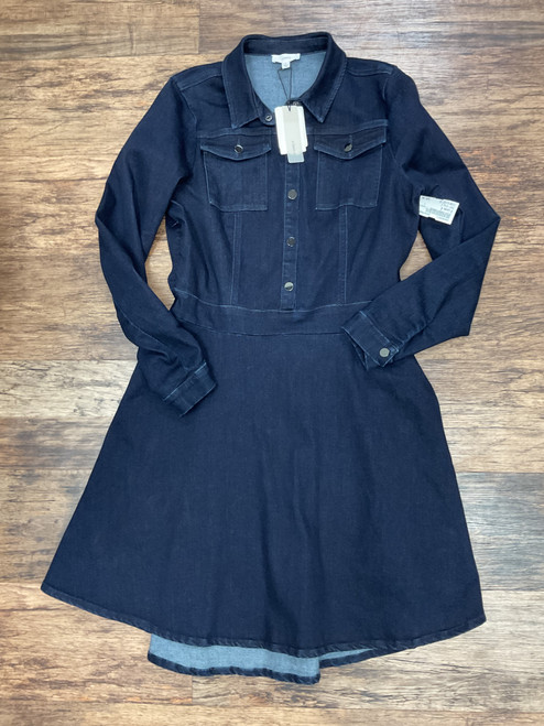 Vist Large View of Product Image Which is Used A Loves A Short Dress B L-12/14