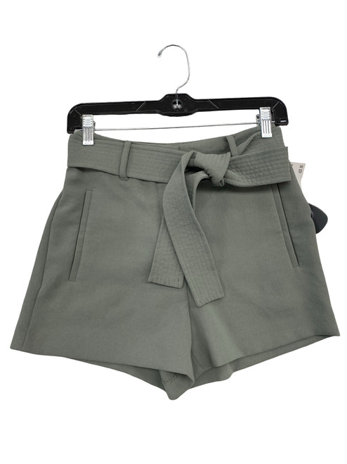 Vist Large View of Product Image Which is Used Wilfred Shorts 2-26
