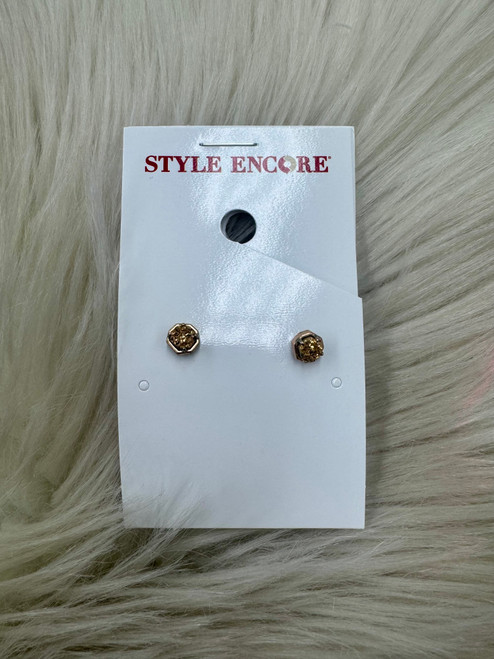 Vist Large View of Product Image Which is Used Kendra Scott Earrings