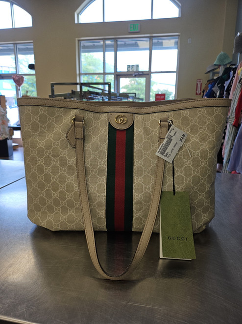 Vist Large View of Product Image Which is Used Gucci Xlarge Leather Handbag