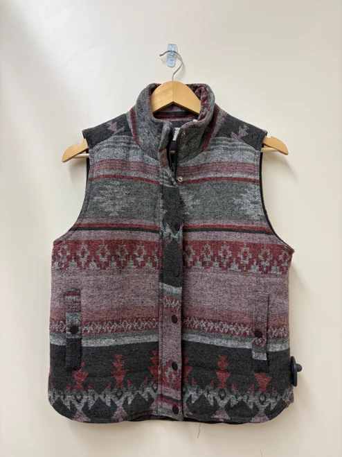 Vist Large View of Product Image Which is Used Uncharted Threads Heavyweight Vest S-4/6