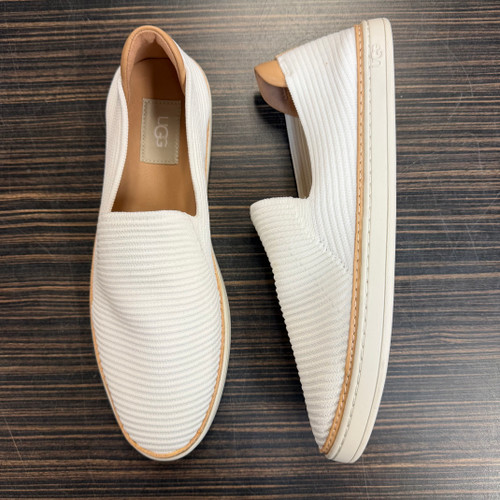 Vist Large View of Product Image Which is Used Ugg Australia Casual Shoes 10