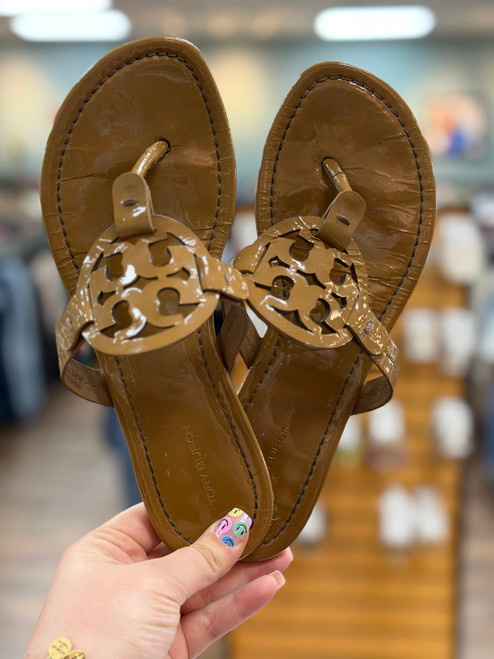 Vist Large View of Product Image Which is Used Tory Burch Flip Flops 7