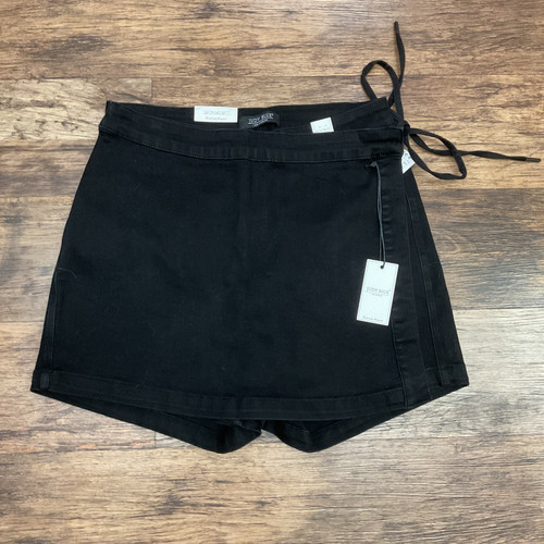 Vist Large View of Product Image Which is Used Judy Blue Shorts 16-33