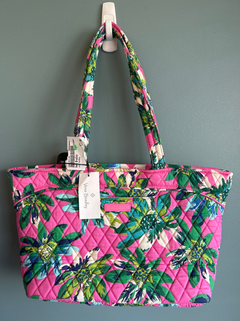 Vist Large View of Product Image Which is Used Vera Bradley Large Handbag