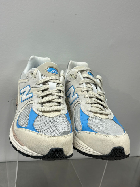 Vist Large View of Product Image Which is Used New Balance Mens Athletic Shoes 10.5