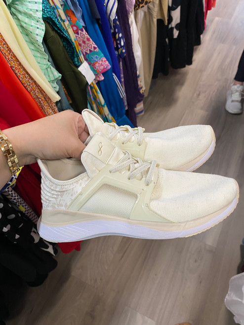 Vist Large View of Product Image Which is Used Unbranded Performance Shoes 8