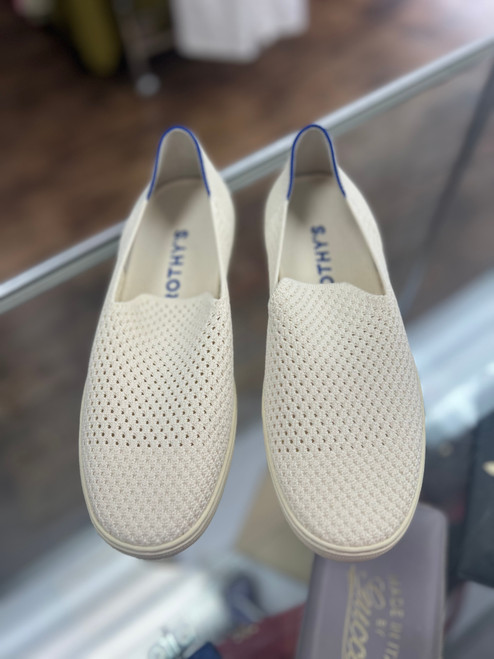 Vist Large View of Product Image Which is Used Rothy's Flats 9.5