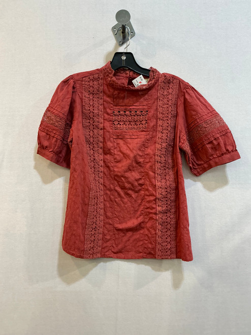 Vist Large View of Product Image Which is Used Universal Threads Short Sleeve Top S-4/6