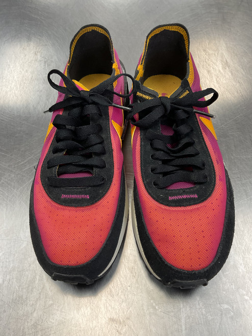 Vist Large View of Product Image Which is Used Nike Performance Shoes 7.5