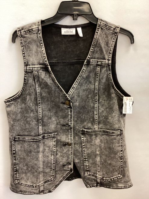 Vist Large View of Product Image Which is Used Unbranded Lightweight Vest M-8/10