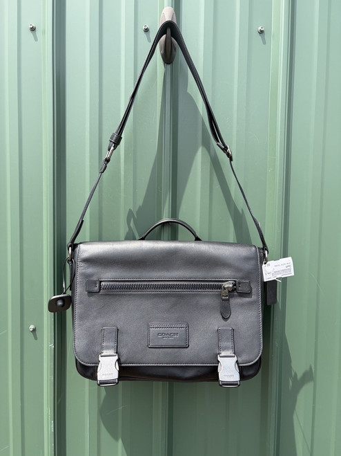 Vist Large View of Product Image Which is Used Coach Large Leather Handbag