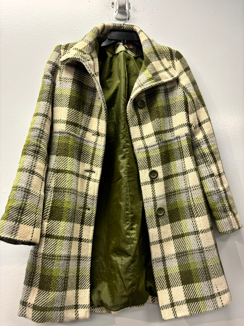 Vist Large View of Product Image Which is Used Costa Blanca Short Light Jacket M-8/10