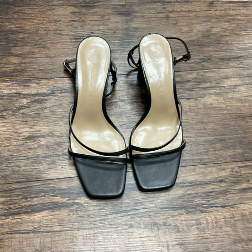 Vist Large View of Product Image Which is Used Galassia Spirale Low Heels 5.5