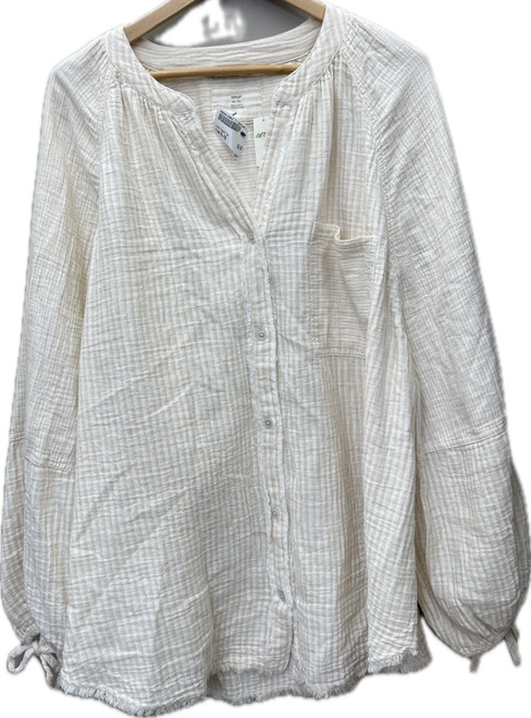 Vist Large View of Product Image Which is Used Unbranded Long Sleeve Top XL-16